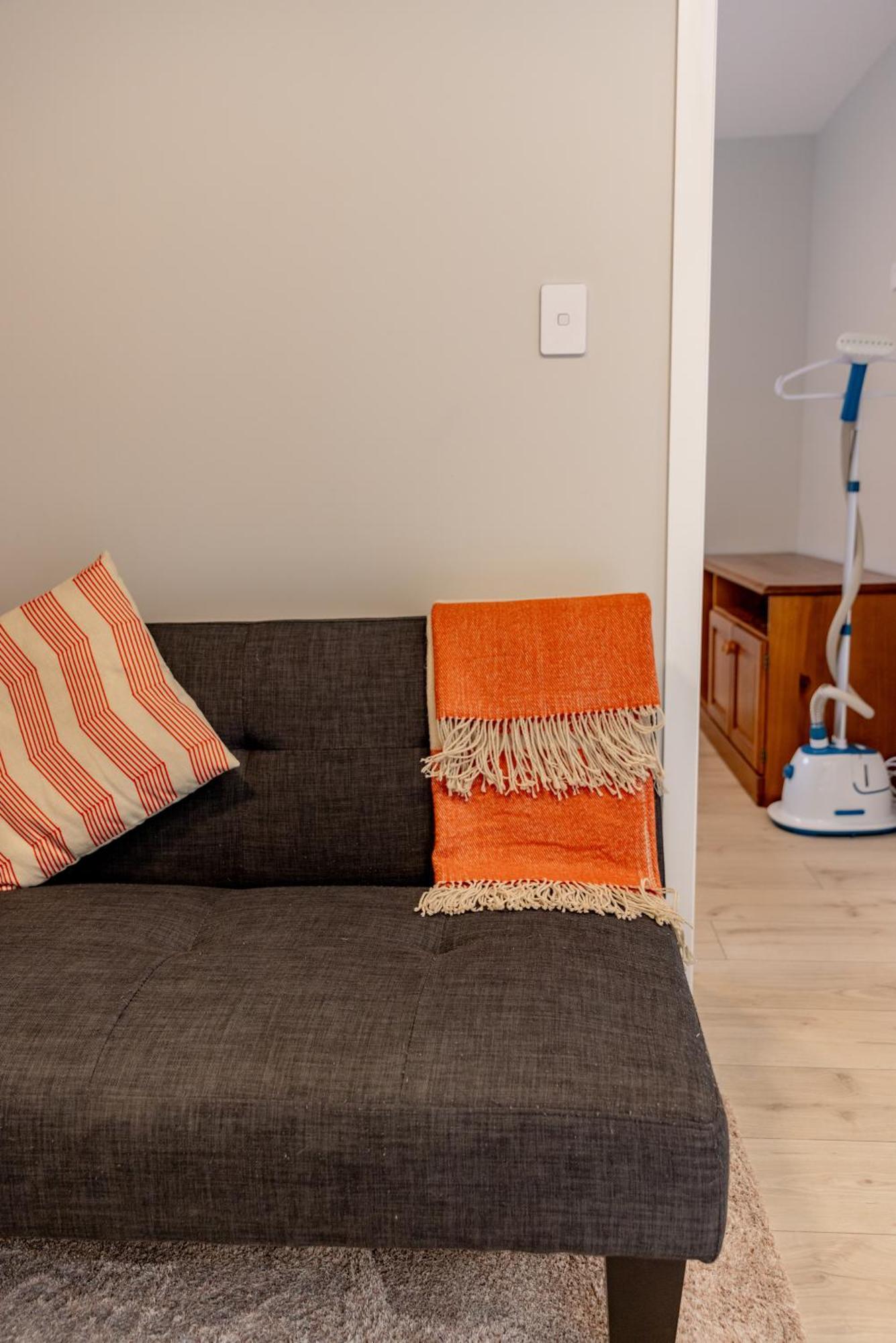 Back Garden Flat With Free On Street Parking And Fiber Wifi - 15 Mins To Ferry, Stadium, Cbd Wellington Esterno foto