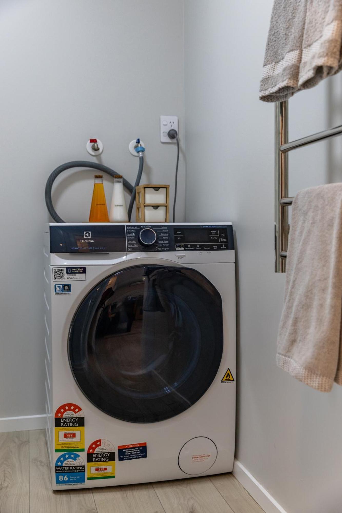 Back Garden Flat With Free On Street Parking And Fiber Wifi - 15 Mins To Ferry, Stadium, Cbd Wellington Esterno foto