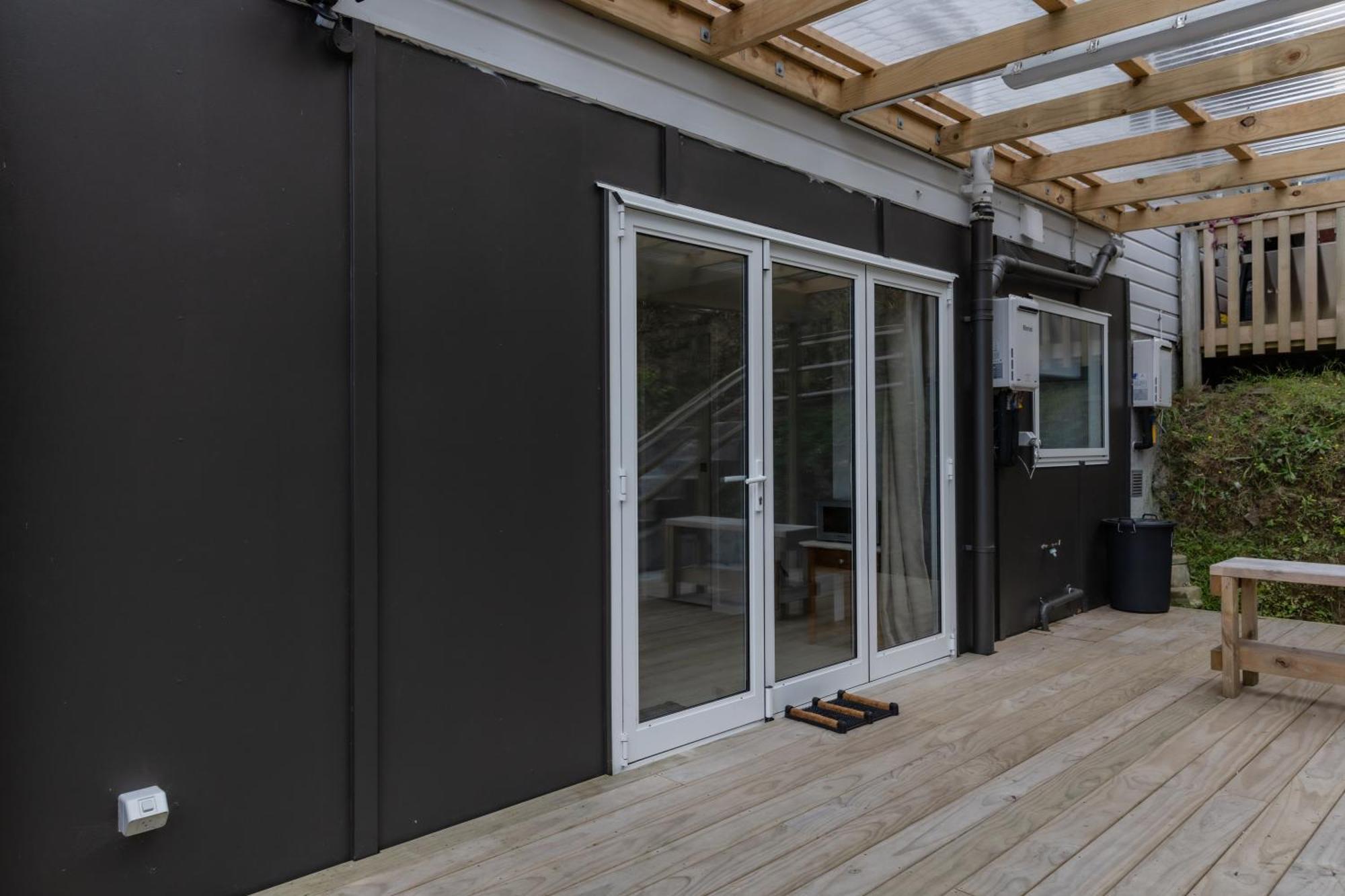 Back Garden Flat With Free On Street Parking And Fiber Wifi - 15 Mins To Ferry, Stadium, Cbd Wellington Esterno foto